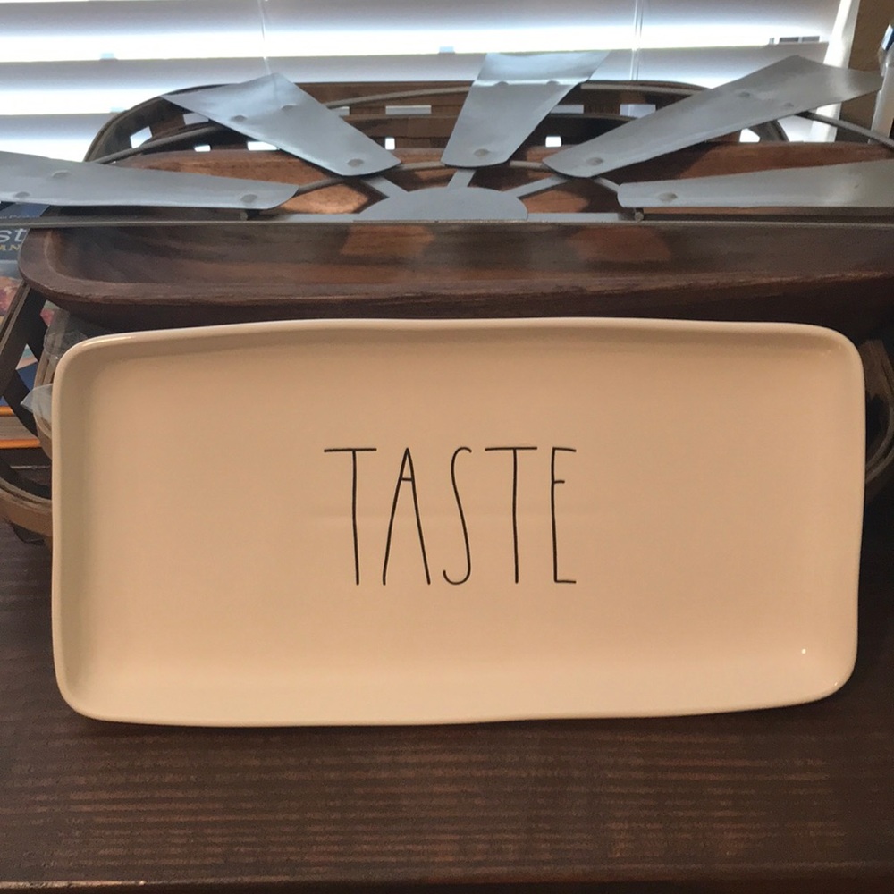 Rae Dunn platter